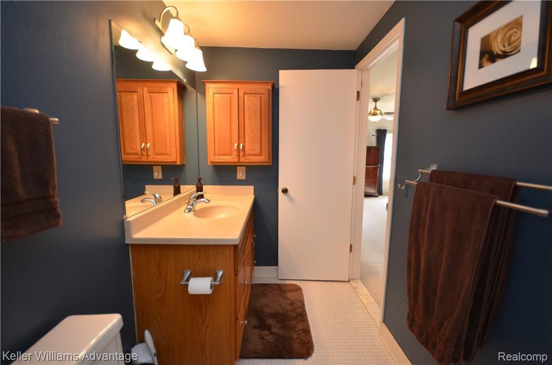 22390 Innsbrook Northville, MI 48167 - Photo 35 of 69 DSC_5473.jpg