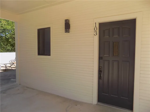 $2,400 | 2605 Enfield Road, Unit 103, Austin, TX 78703