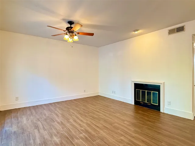 $2,400 | 2605 Enfield Road, Unit 103, Austin, TX 78703