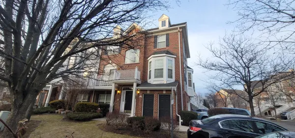 $3,900 | 13 McMartin Court, Jersey City, NJ 07305