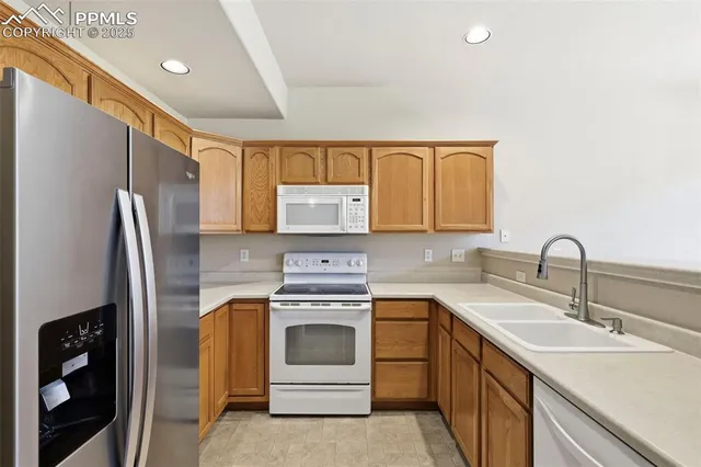 $390,000 | 5823 New Crossings Point, Colorado Springs, CO 80918