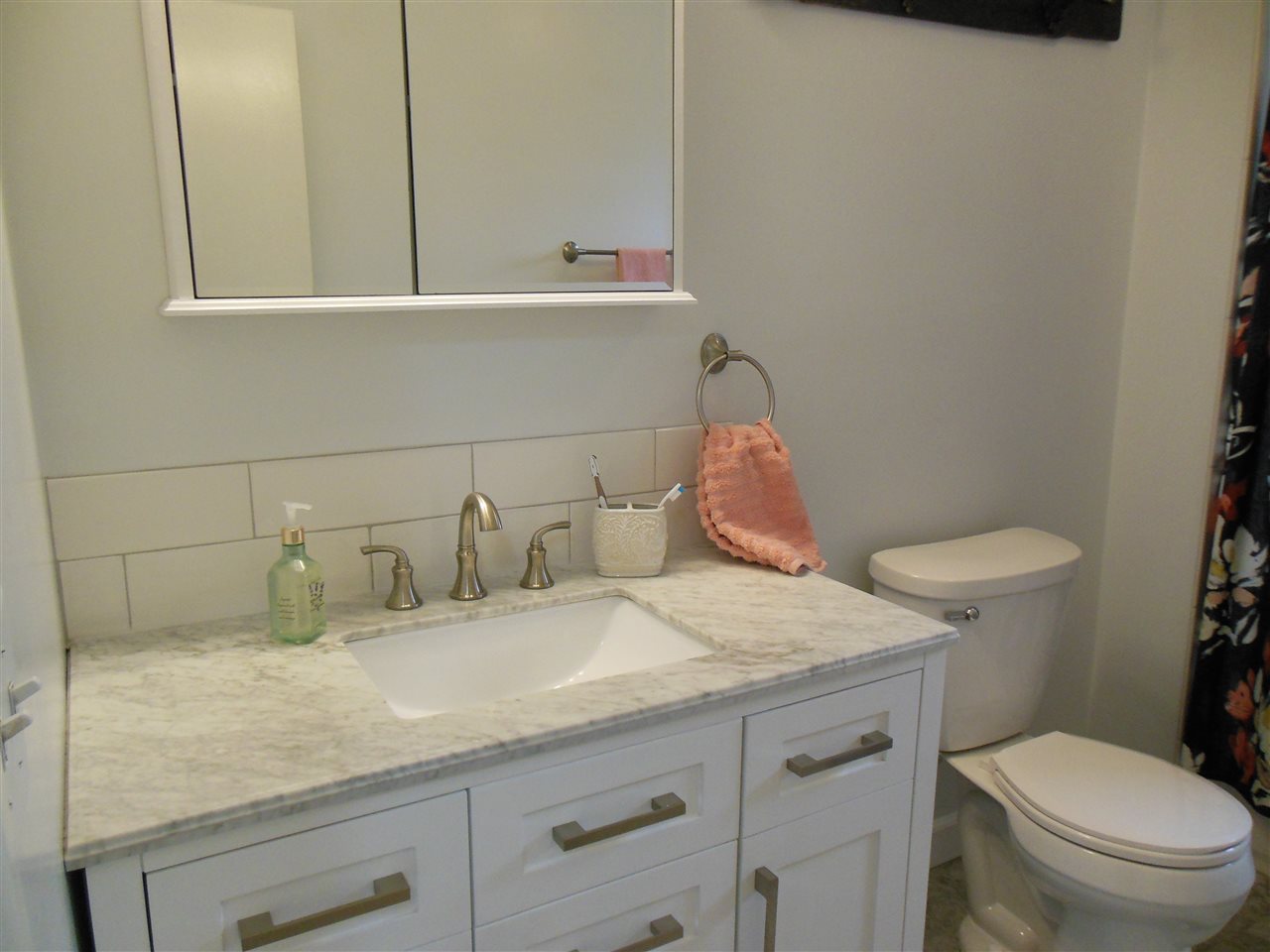 642 Westerfield Road Davenport, IA 52806 - Photo 9 of 21 Gallery Image 9