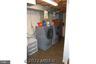 3150 Riva Road Riva, MD 21140 - Photo 4 of 8 Sep Laundry Room w/Full Size Washer/Dyer