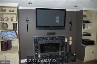 3150 Riva Road Riva, MD 21140 - Photo 7 of 8 Family Room w/Gas Fireplace