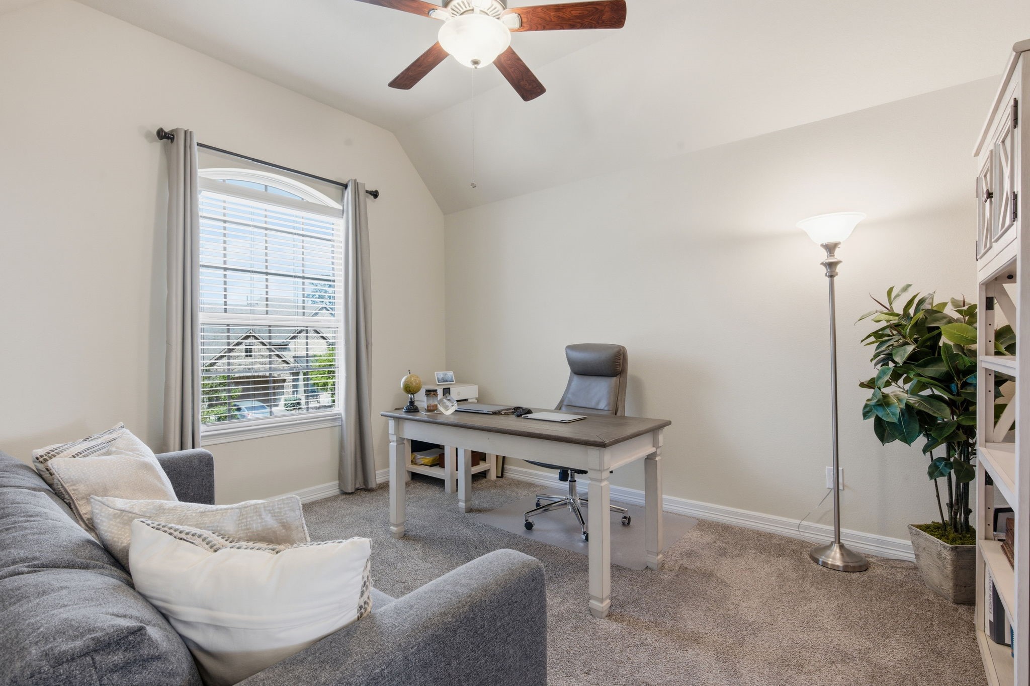 24534 Jenns Creek Court Spring, TX 77389 - Photo 22 of 31 a work room with furniture and a potted plant