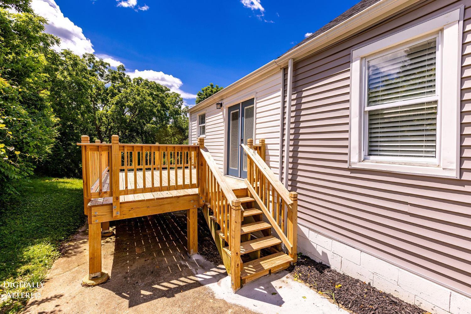 5753 Boomer Road Cincinnati, OH 45247 - Photo 17 of 40