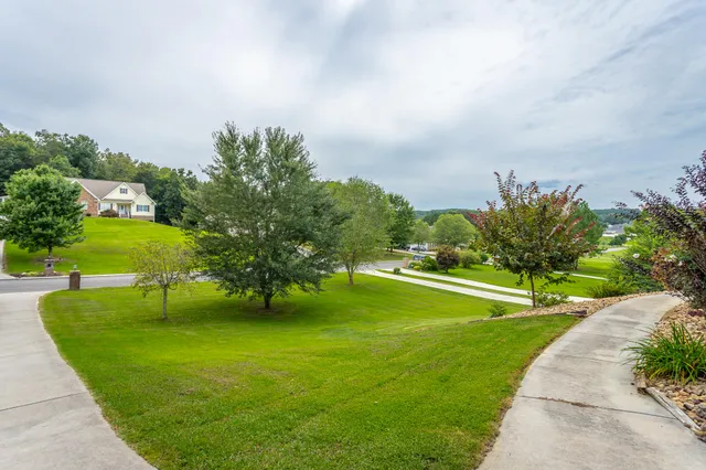 $565,000 | 325 Broken Arrow Lane Southwest, Cleveland, TN 37311