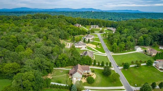 $565,000 | 325 Broken Arrow Lane Southwest, Cleveland, TN 37311