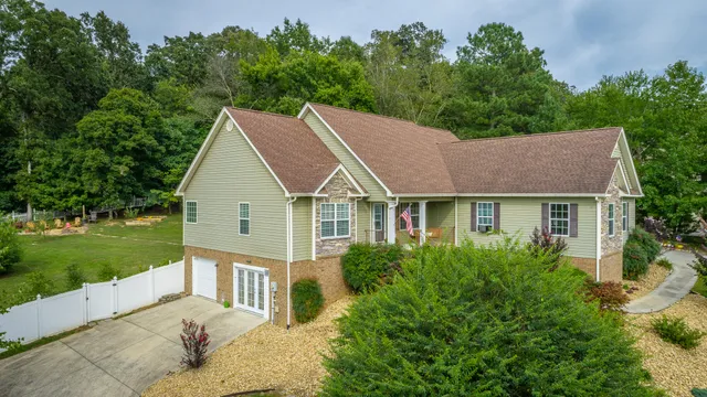 $565,000 | 325 Broken Arrow Lane Southwest, Cleveland, TN 37311