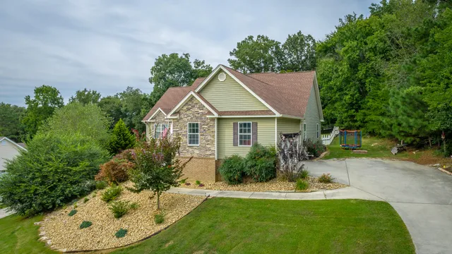 $565,000 | 325 Broken Arrow Lane Southwest, Cleveland, TN 37311