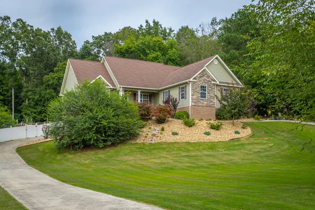 $565,000 | 325 Broken Arrow Lane Southwest, Cleveland, TN 37311