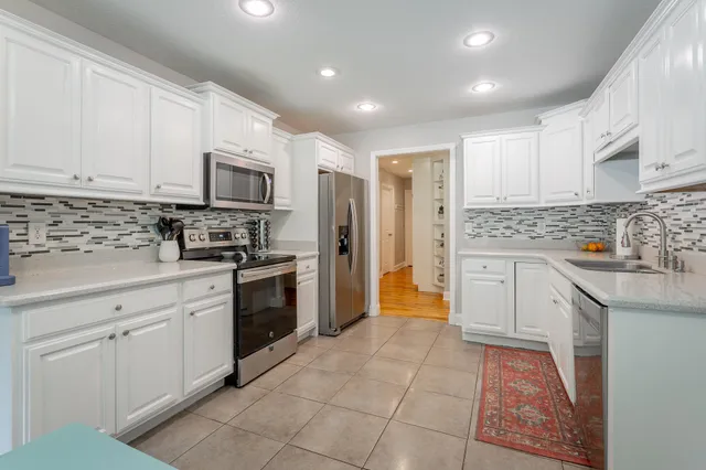 $565,000 | 325 Broken Arrow Lane Southwest, Cleveland, TN 37311