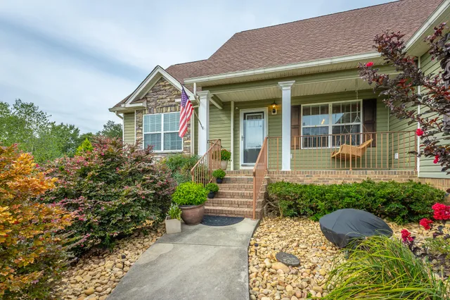 $565,000 | 325 Broken Arrow Lane Southwest, Cleveland, TN 37311