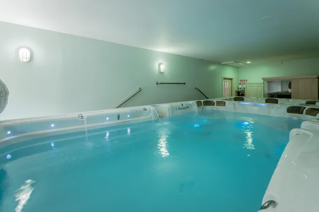 $565,000 | 325 Broken Arrow Lane Southwest, Cleveland, TN 37311