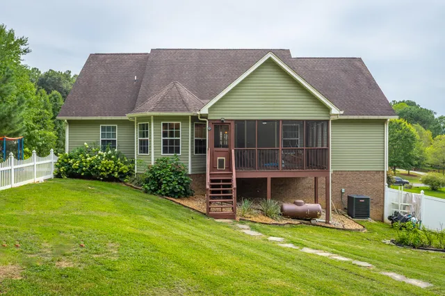 $565,000 | 325 Broken Arrow Lane Southwest, Cleveland, TN 37311