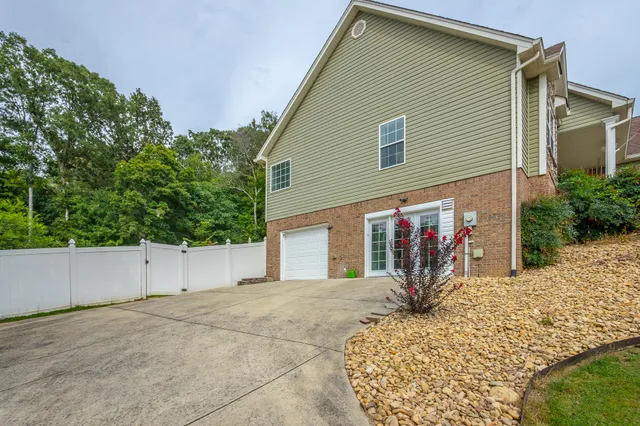 $565,000 | 325 Broken Arrow Lane Southwest, Cleveland, TN 37311
