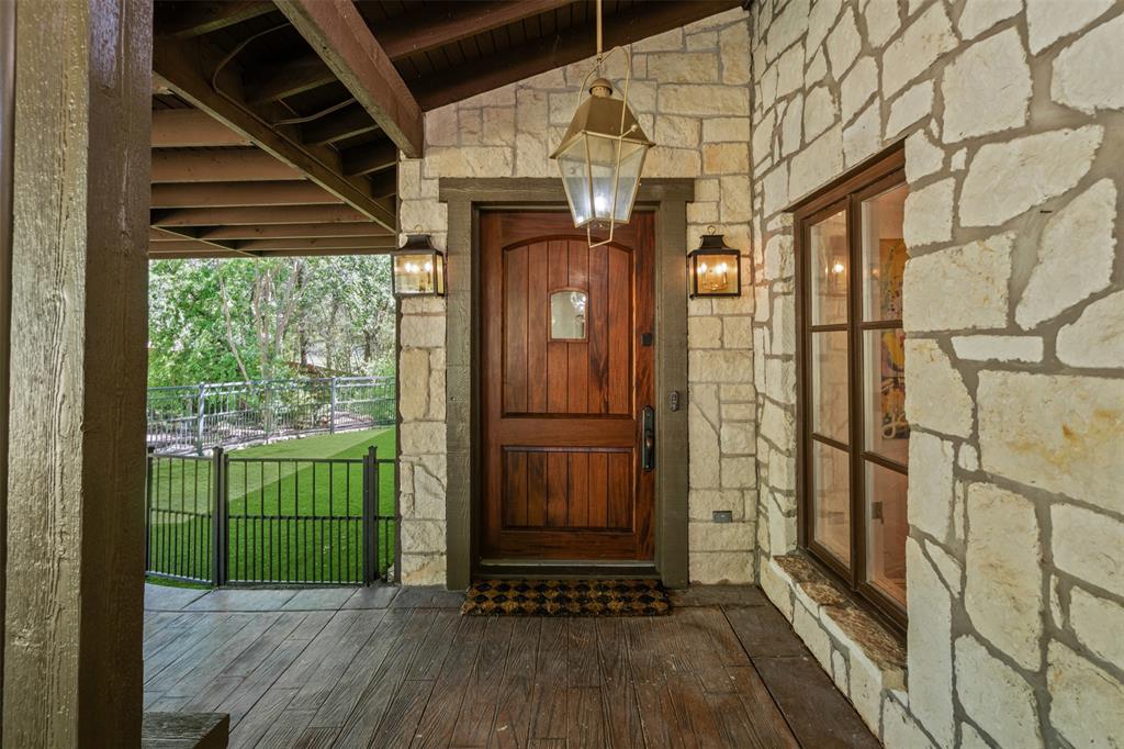 108 Dustin Circle Weatherford, TX 76087 - Photo 3 of 40