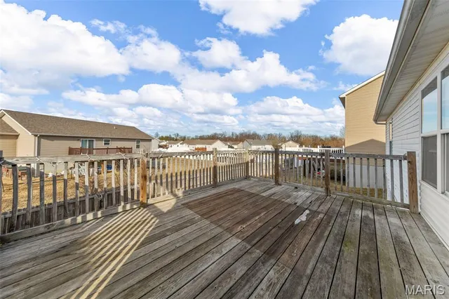 $235,000 | 153 Equestrian Drive, Winfield, MO 63389