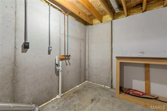 $235,000 | 153 Equestrian Drive, Winfield, MO 63389