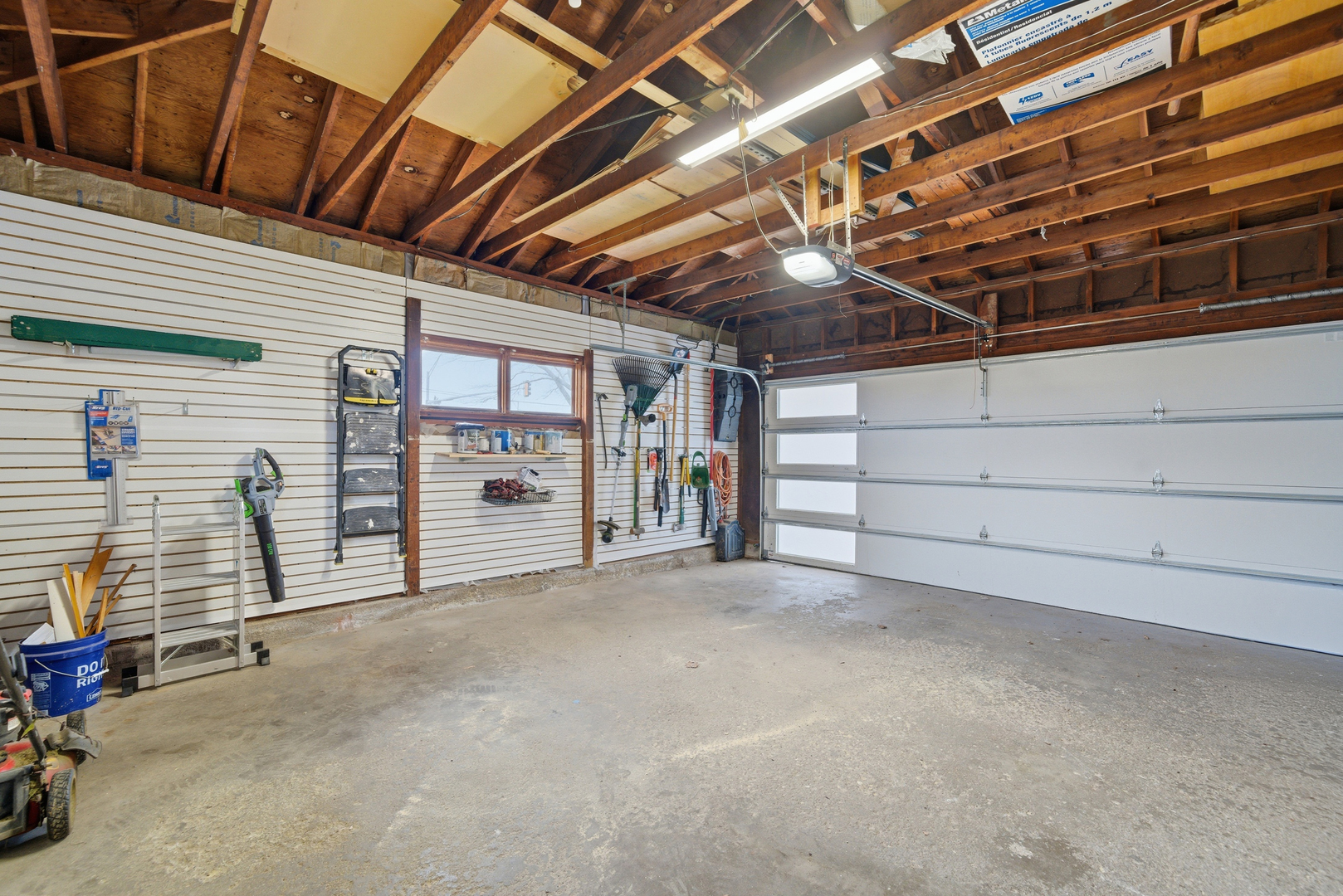 1920 South 4th Street DeKalb, IL 60115 - Photo 29 of 40