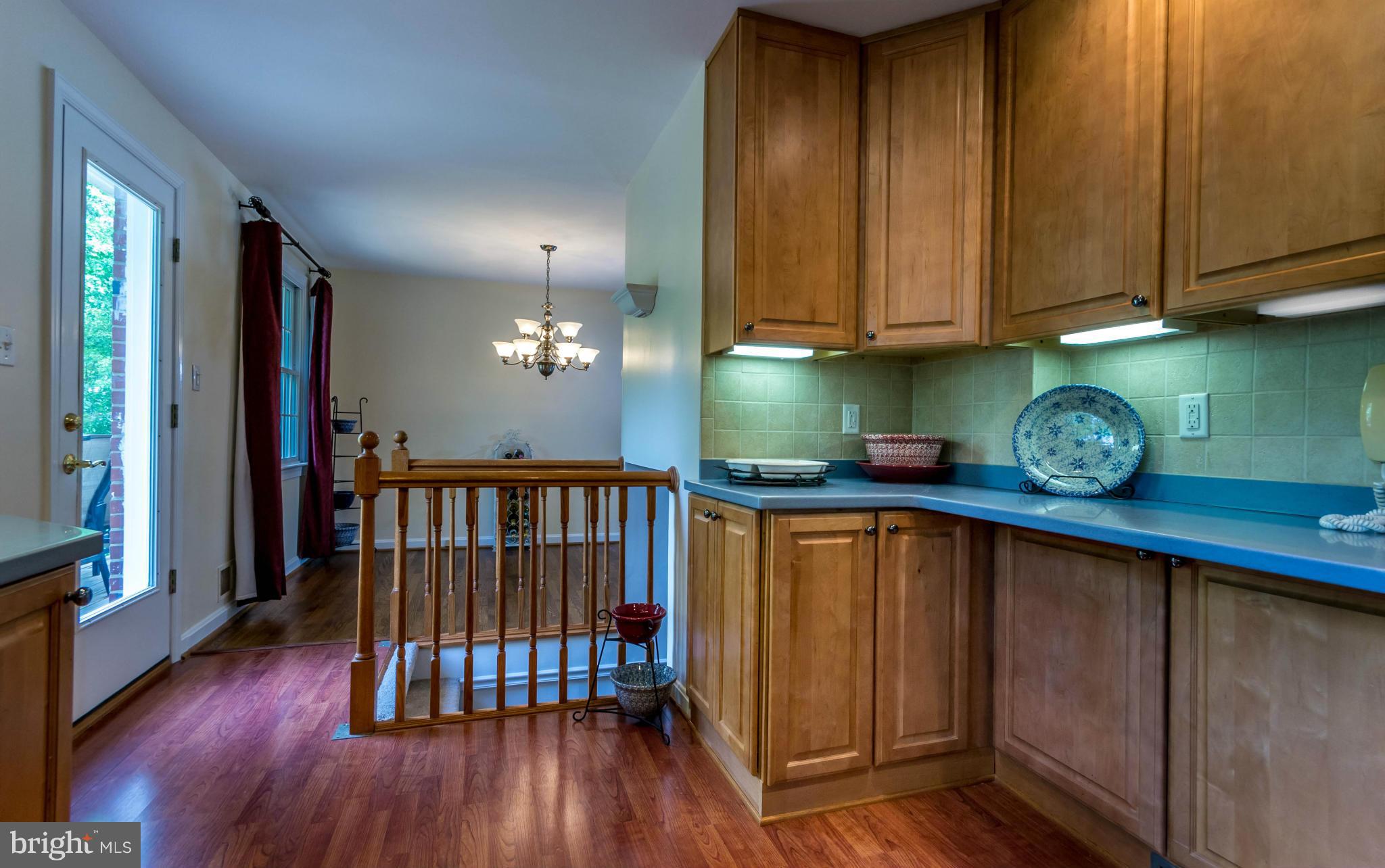 8133 Bainbridge Road Alexandria, VA 22308 - Photo 6 of 30 Kitchen