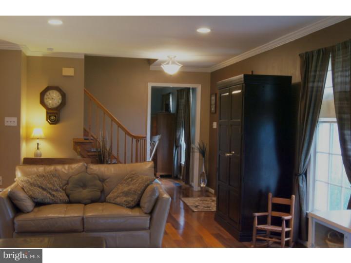 23 Krauser Road Downingtown, PA 19335 - Photo 4 of 17 Living Room