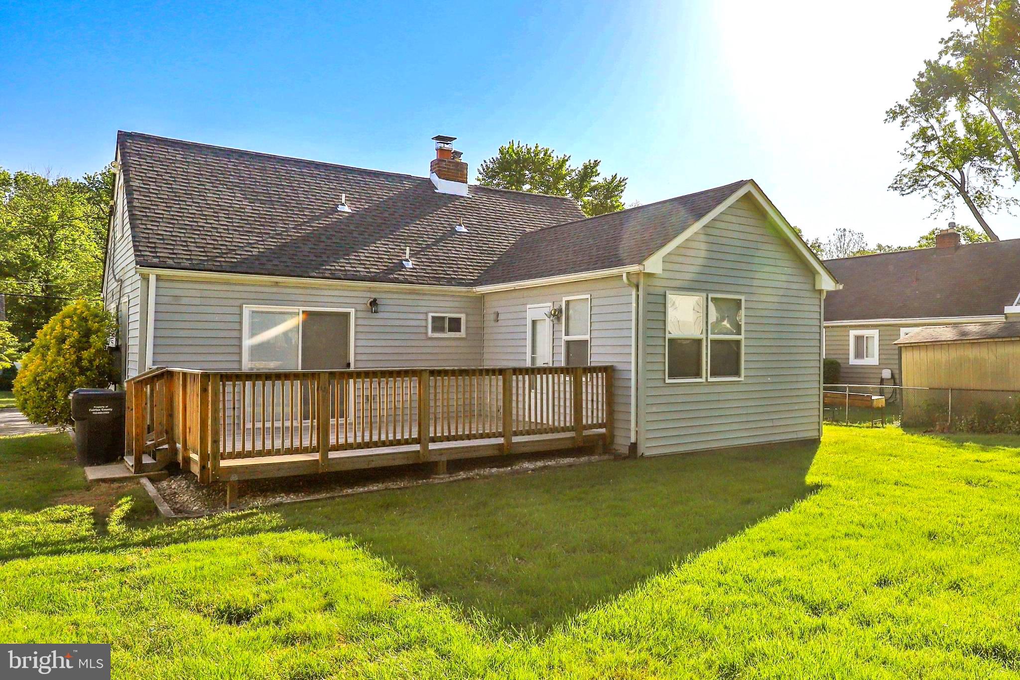 6677 Barrett Road Falls Church, VA 22042 - Photo 3 of 32 Gallery Image 3
