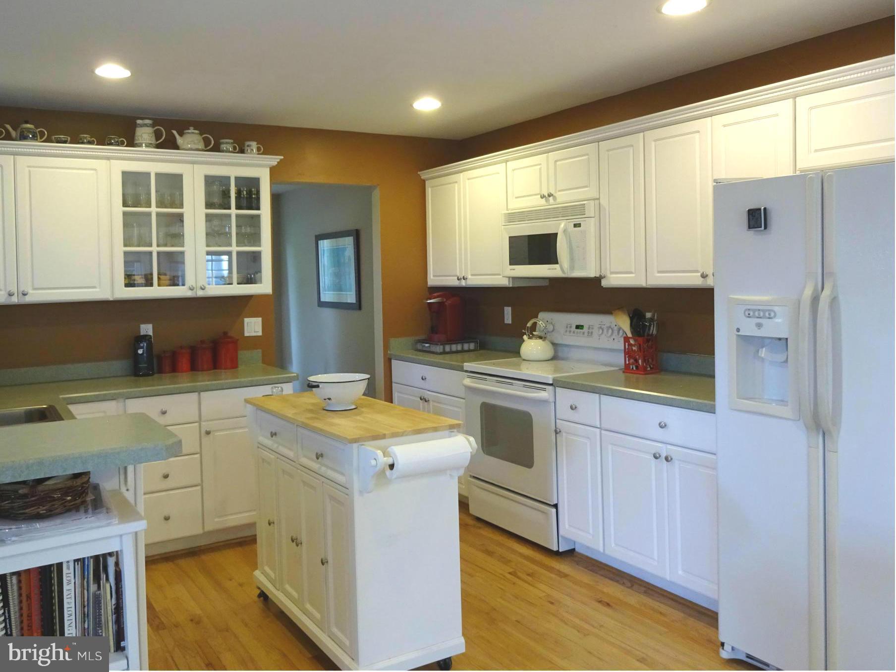 2353 Jenkins Creek Road Cambridge, MD 21613 - Photo 11 of 30 Kitchen