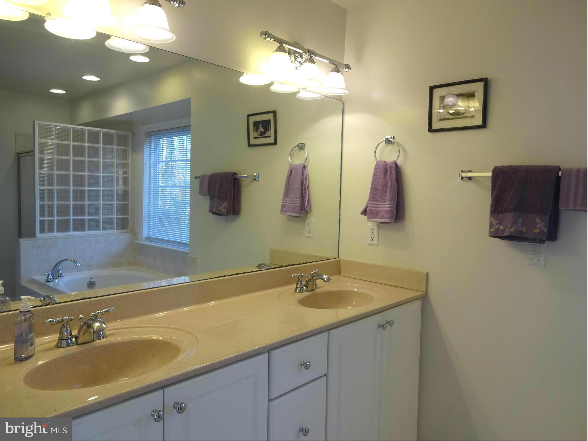 2353 Jenkins Creek Road Cambridge, MD 21613 - Photo 18 of 30 Bath (Master)