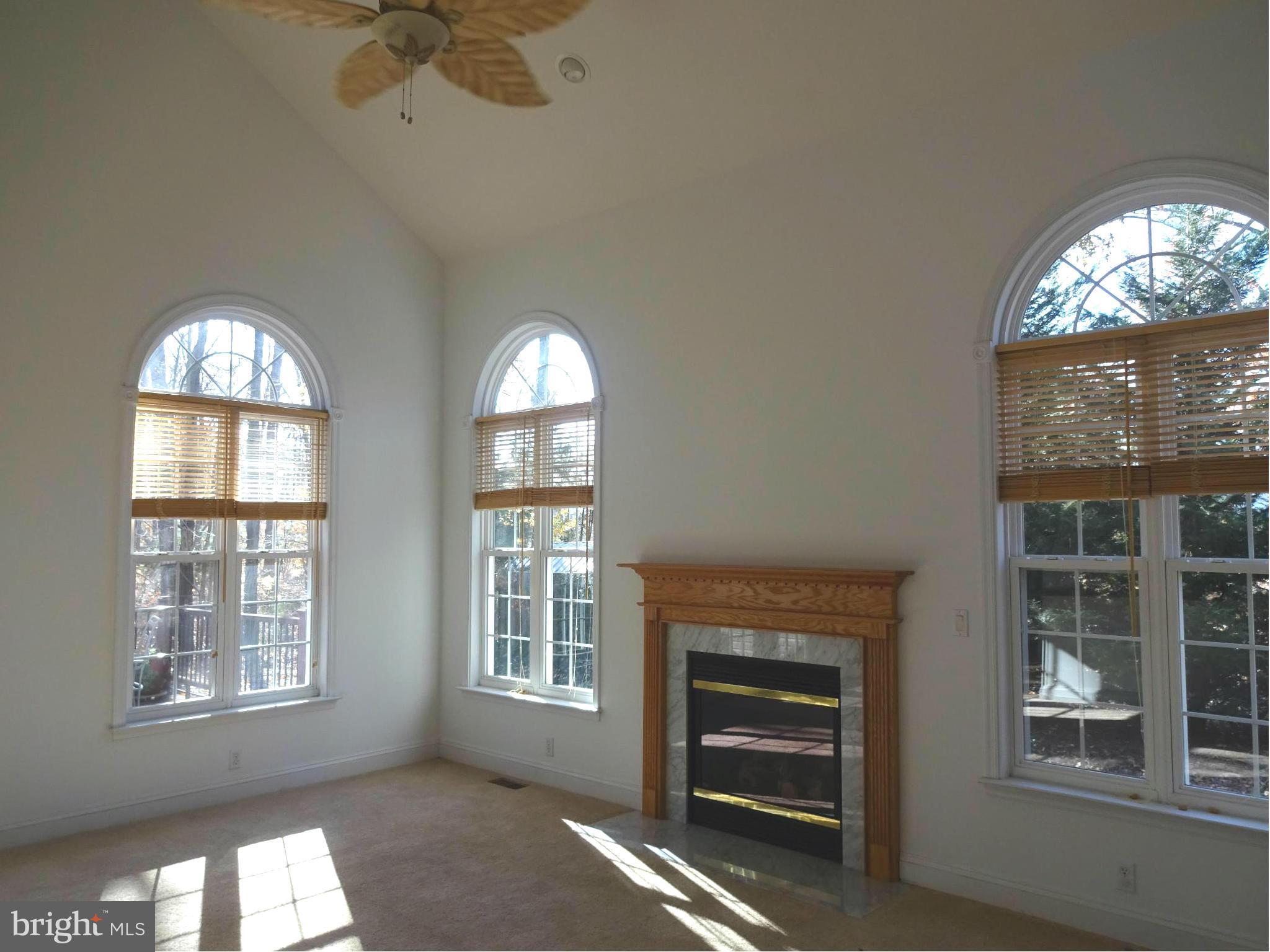 2353 Jenkins Creek Road Cambridge, MD 21613 - Photo 5 of 30 Great Room