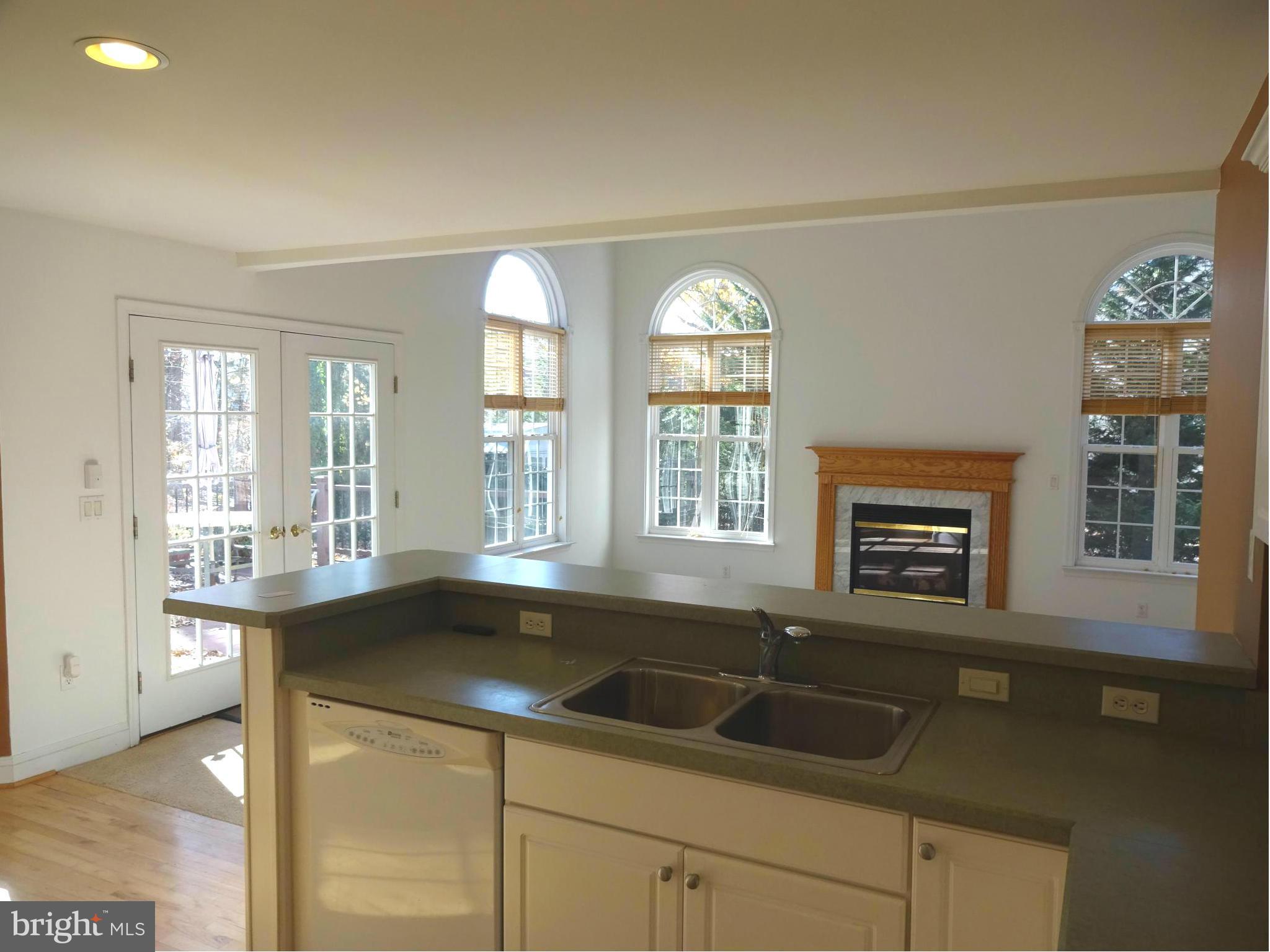 2353 Jenkins Creek Road Cambridge, MD 21613 - Photo 9 of 30 Great Room