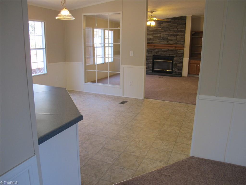 2177 Boiling Springs Road Purlear, NC 28665 - Photo 16 of 40