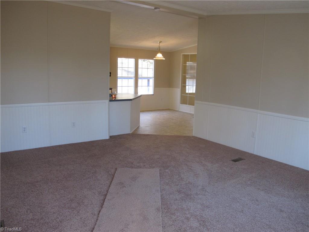 2177 Boiling Springs Road Purlear, NC 28665 - Photo 29 of 40