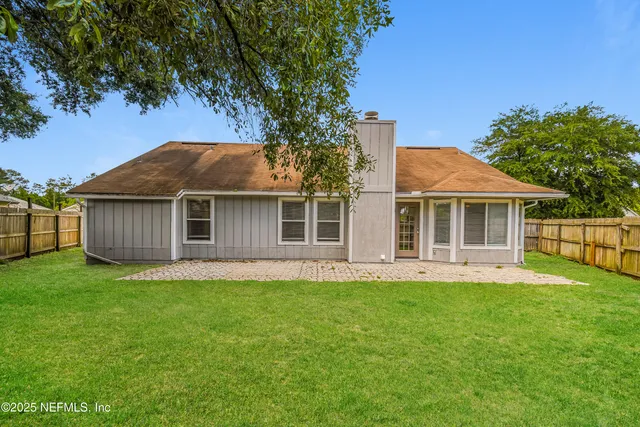 $1,895 | 8854 Rose Hill Drive North, Jacksonville, FL 32221