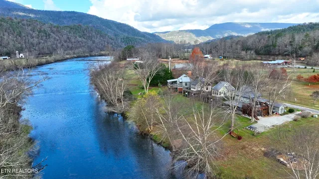 $449,000 | 162 Morning Dunn Drive, Reliance, TN 37369