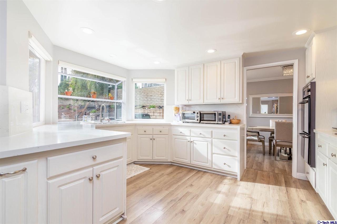 11749 Castillo Lane Porter Ranch, CA 91326 - Photo 18 of 39 Gallery Image 18