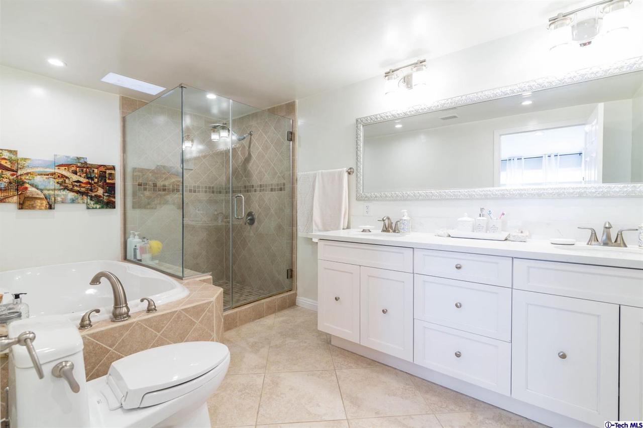 11749 Castillo Lane Porter Ranch, CA 91326 - Photo 29 of 39 Gallery Image 29