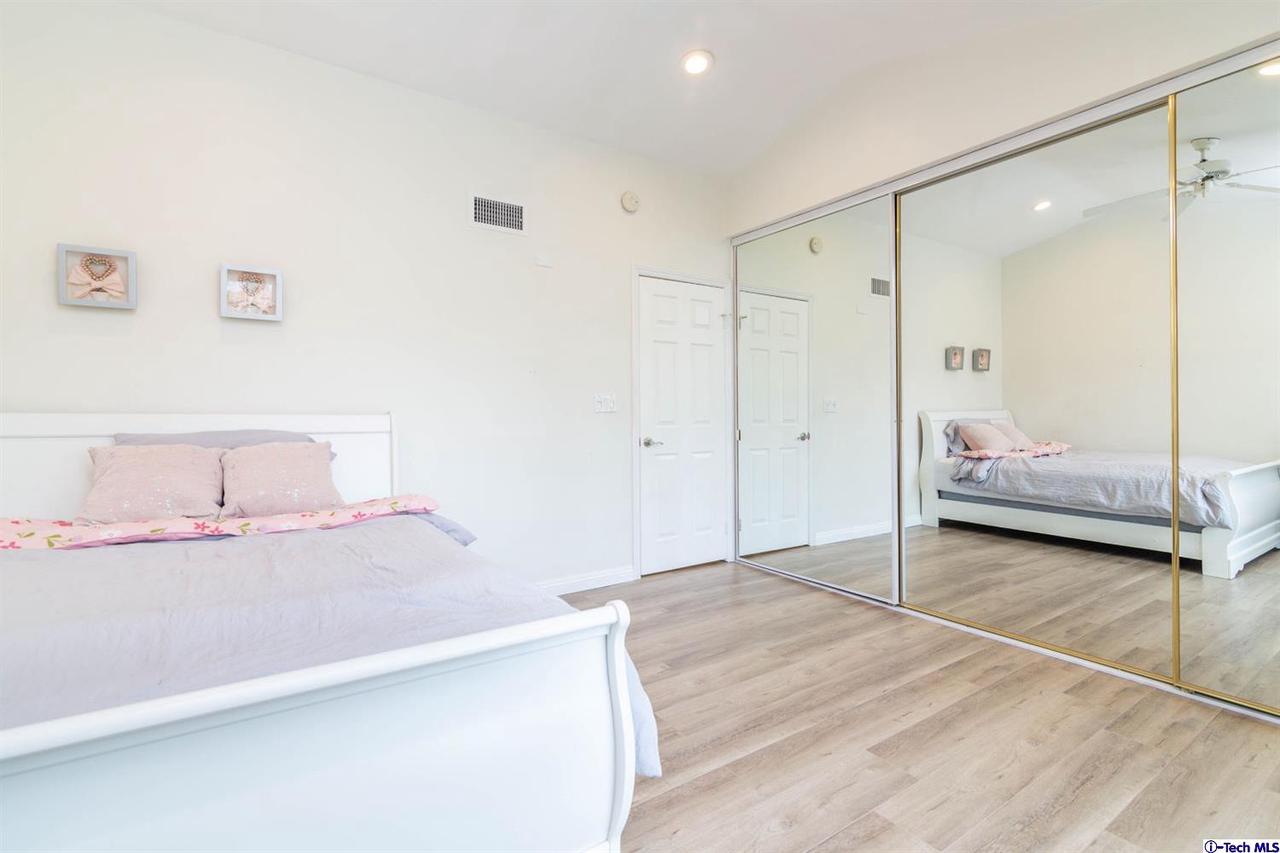 11749 Castillo Lane Porter Ranch, CA 91326 - Photo 34 of 39 Gallery Image 34