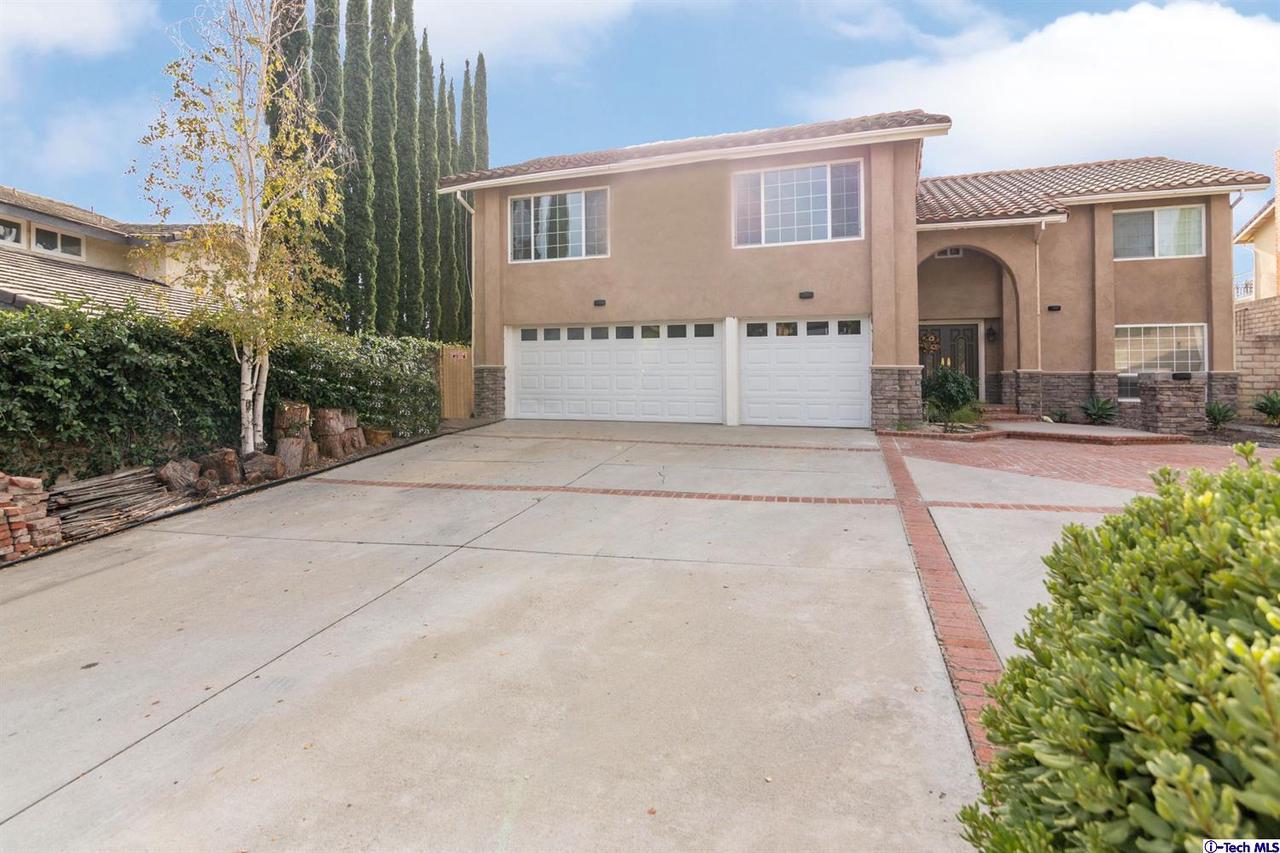 11749 Castillo Lane Porter Ranch, CA 91326 - Photo 5 of 39 Gallery Image 5