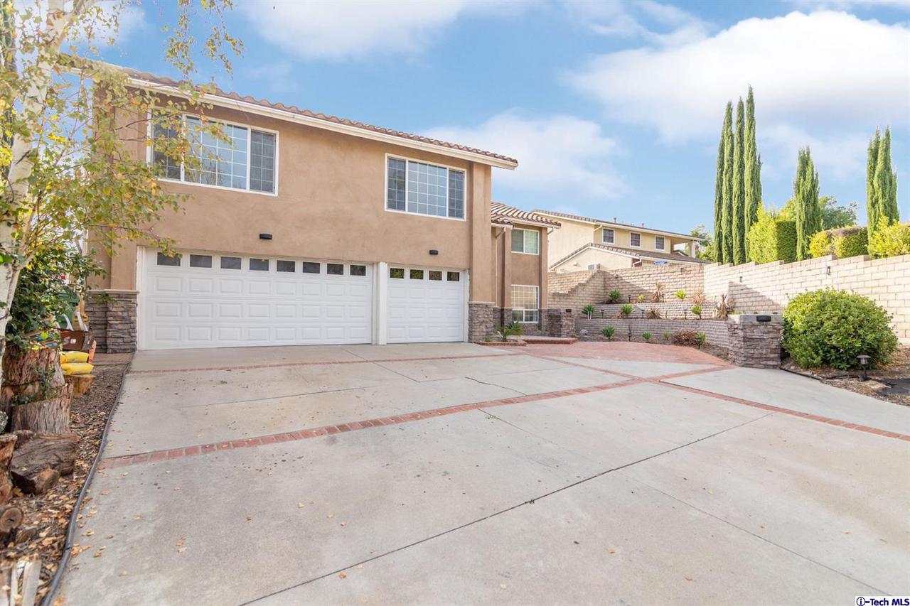 11749 Castillo Lane Porter Ranch, CA 91326 - Photo 7 of 39 Gallery Image 7