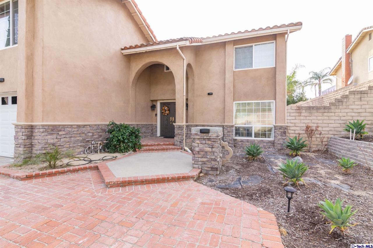 11749 Castillo Lane Porter Ranch, CA 91326 - Photo 9 of 39 Gallery Image 9