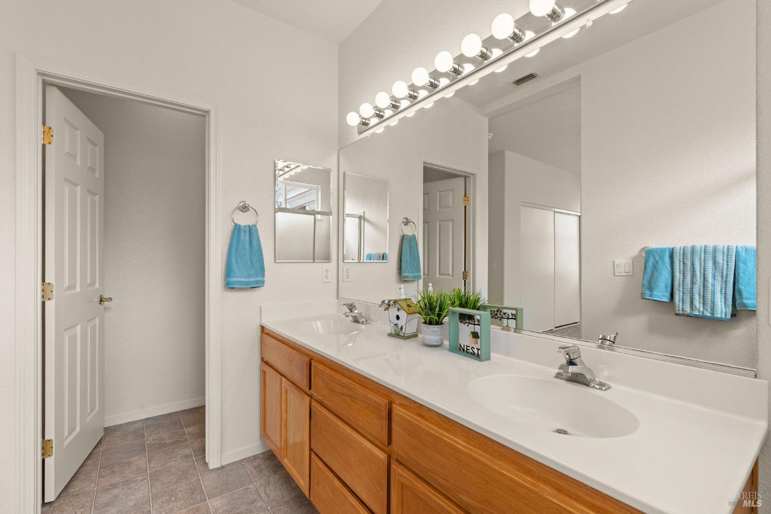 732 Summerset Drive Rio Vista, CA 94571 - Photo 21 of 68 primary bathroom