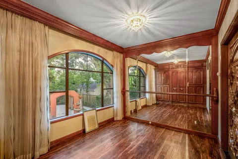 $2,699,000 | 6535 Buffalo Speedway, Houston, TX 77005