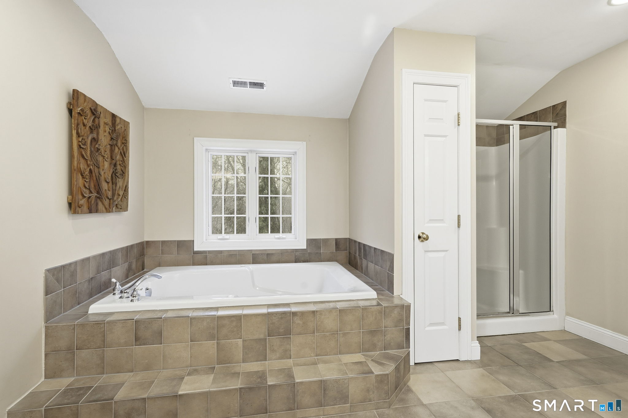 24 Scott Road Oxford, CT 06478 - Photo 15 of 39 a spacious bathroom with a bathtub and next to a window