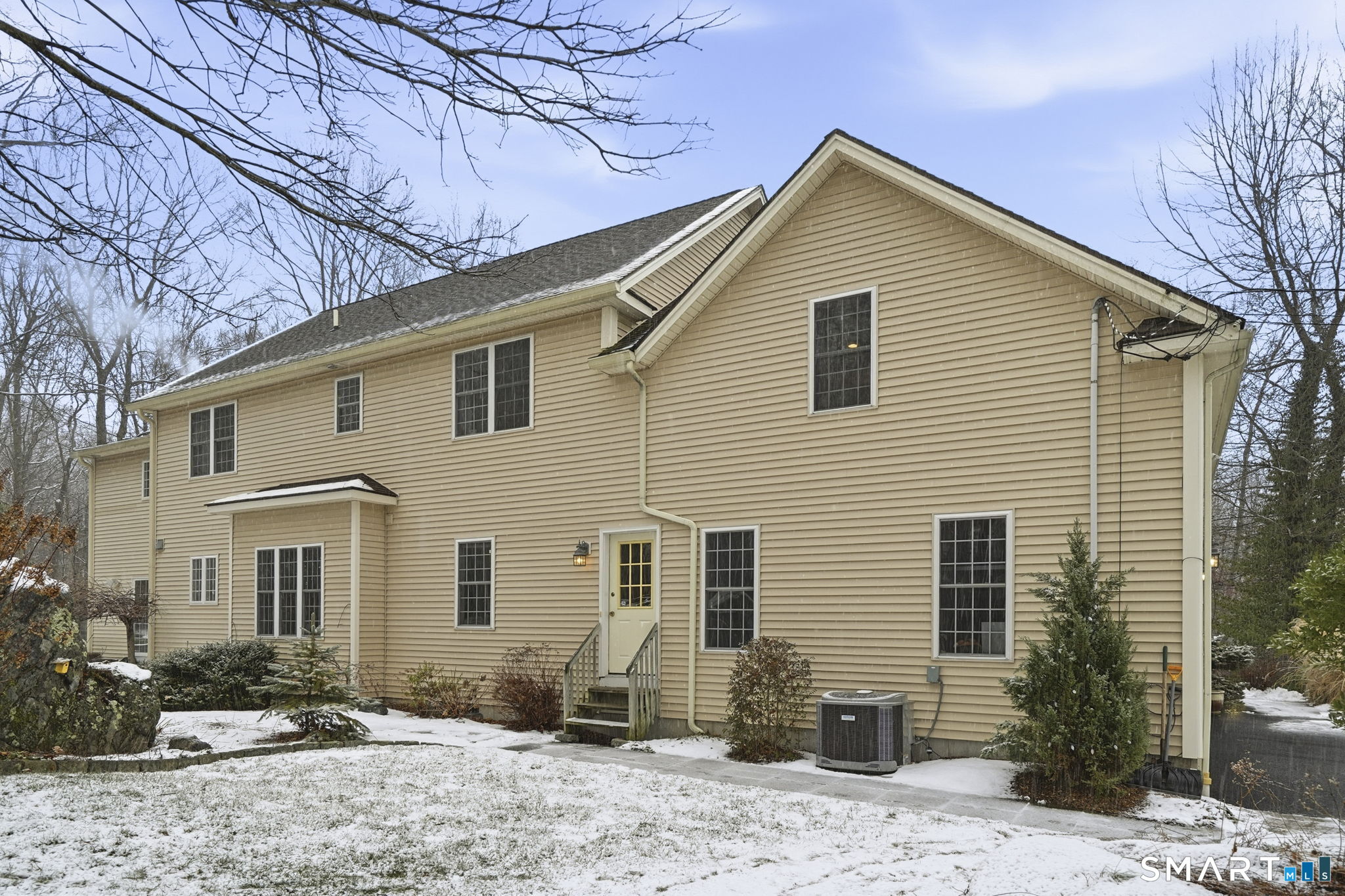 24 Scott Road Oxford, CT 06478 - Photo 33 of 39 a front view of a house with a yard
