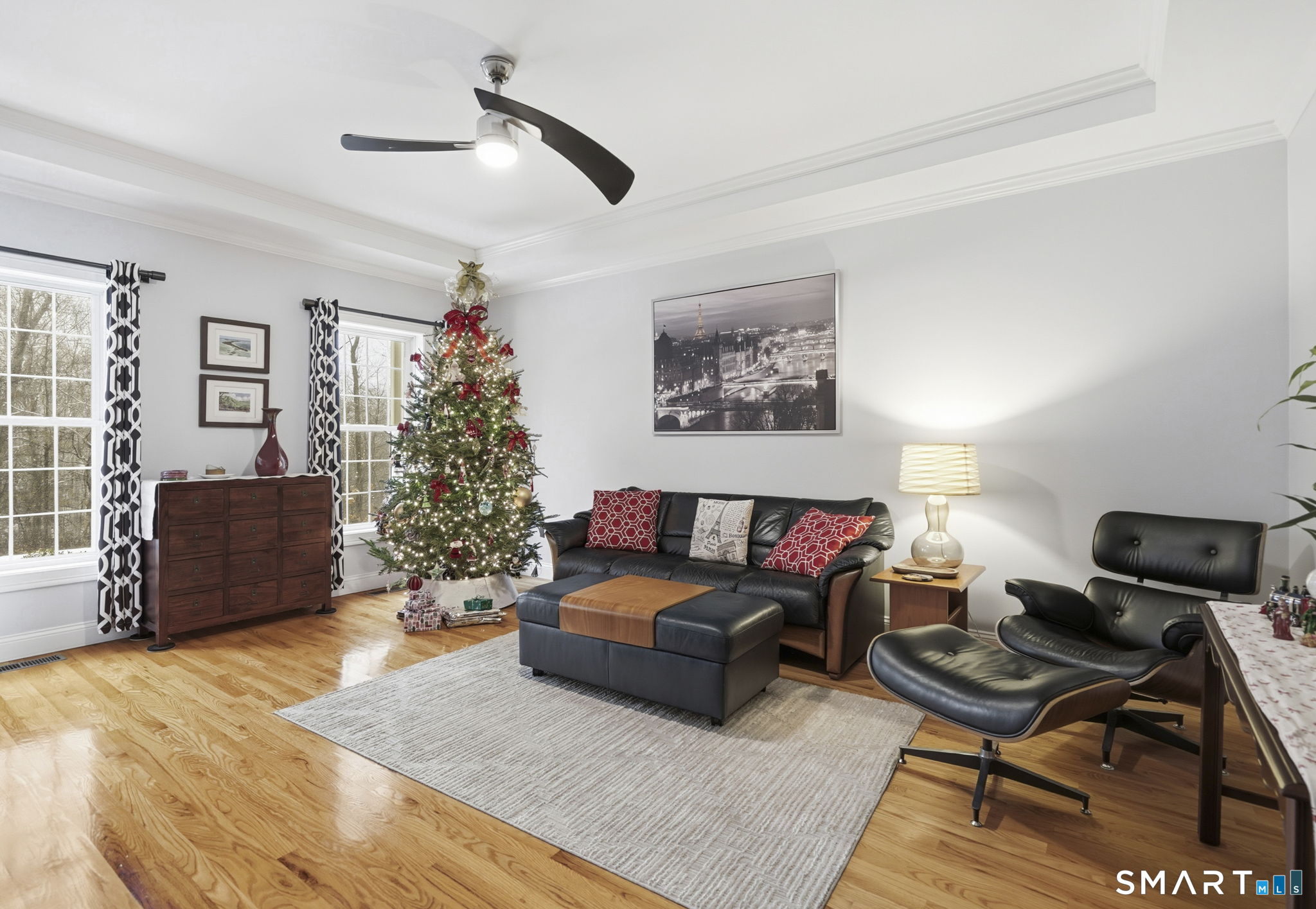 24 Scott Road Oxford, CT 06478 - Photo 7 of 39 a living room with furniture a rug and a window