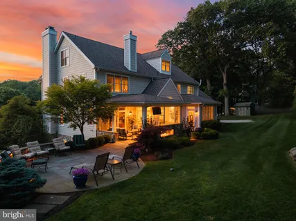 $2,250,000 | 640 Narcisi Lane, Wayne, PA 19087