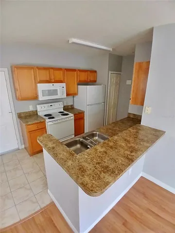 $1,500 | 5550 East Michigan Street, Unit 3203, Orlando, FL 32822