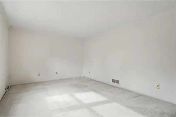 $215,000 | 1605 Calico Court, Bethel Park, PA 15102