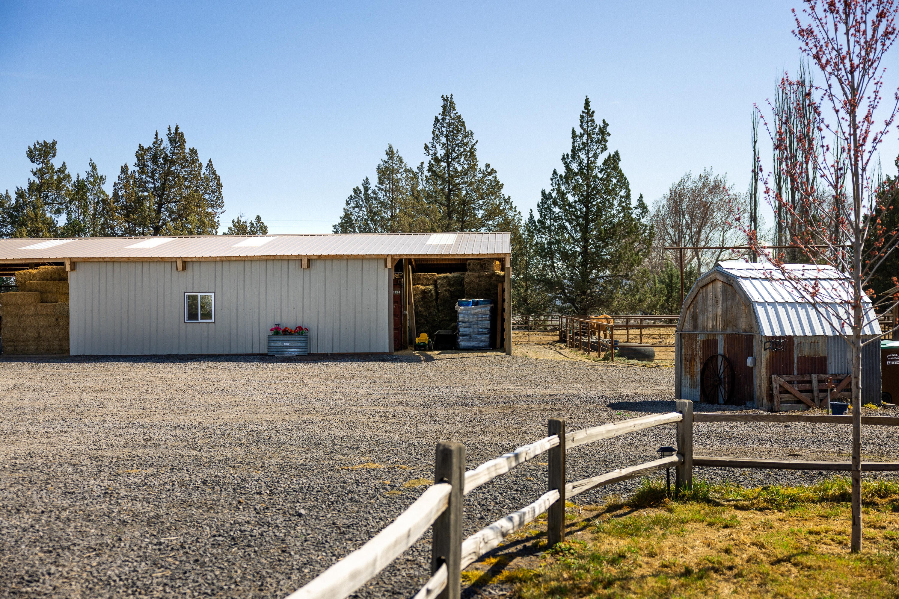 12106 Southwest Houston Lake Road Powell Butte, OR 97753 - Photo 20 of 51 Horse barn